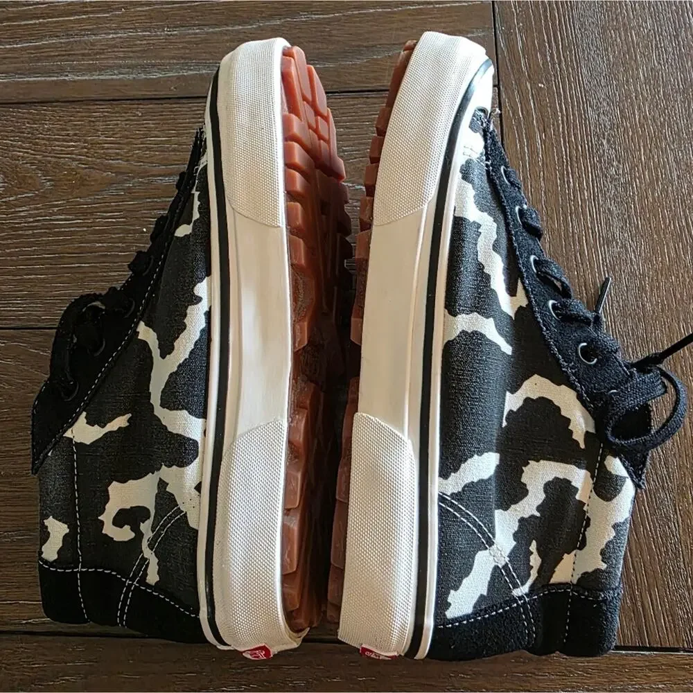 Vans Style 29 Mid DX Cow Print Lug Sole Sneakers - Men’s 7.5 / Women’s 9